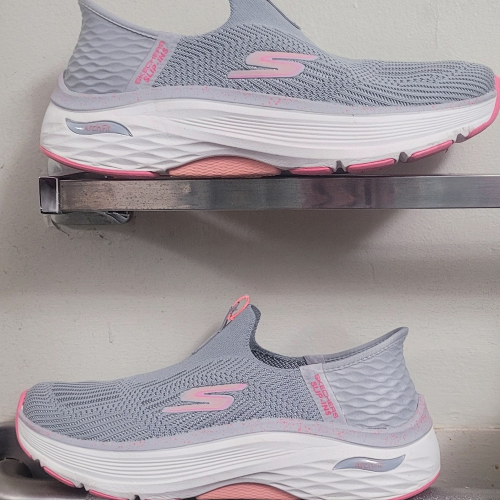 Sketchers Arch fit slip ins. Light grey and off white with hot pink